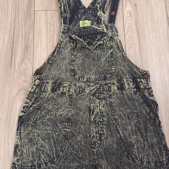 Rhea Costa Black and Yellow (acid wash) Jumpsuit - Picture 3 of 7